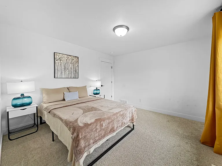 617 S 1080 W — Photo 25