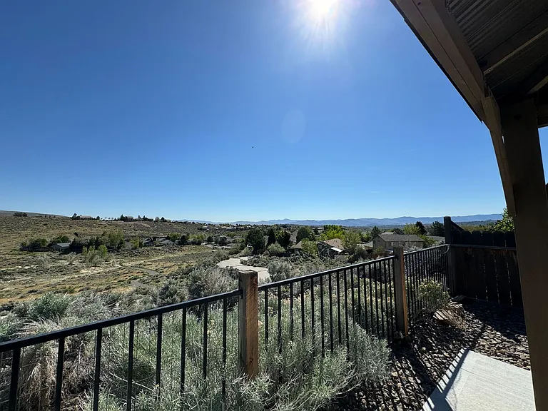 1670 Saturno Heights Dr — Photo 9