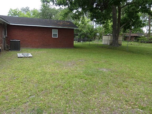 4th image of 1419 Green Ave