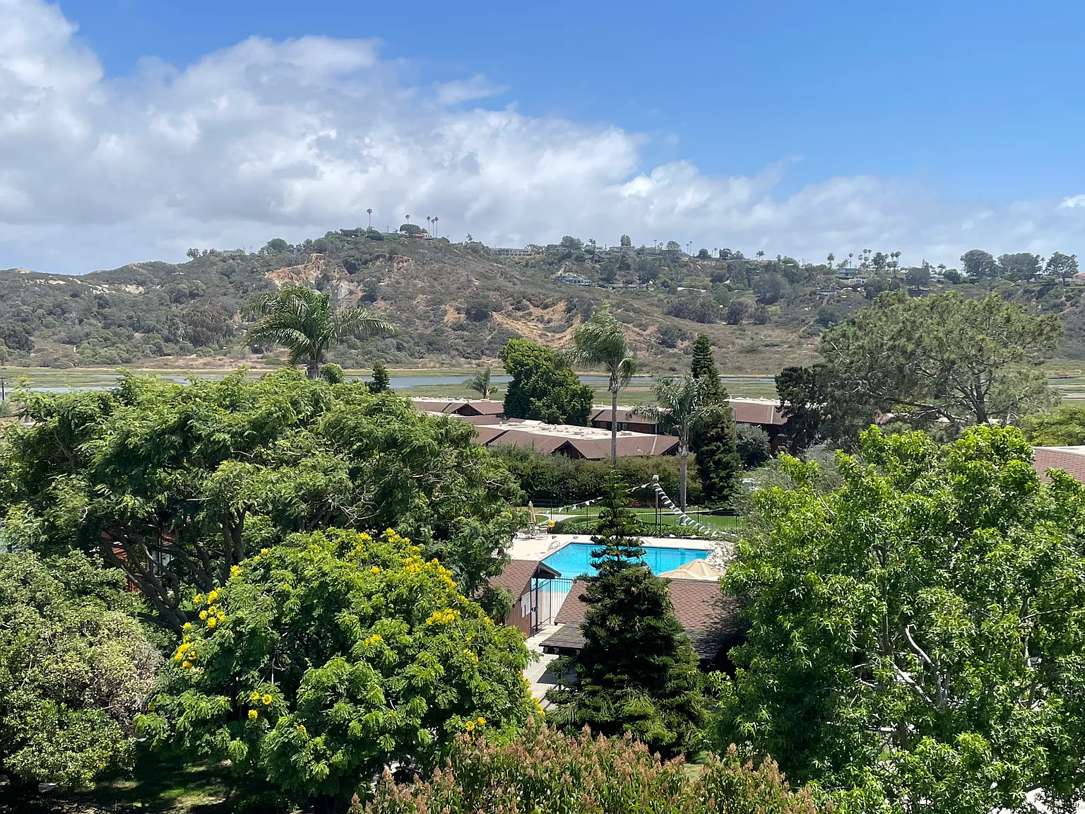 2 bed, 1.5 bath, 1258 sqft, $4,850 — Photo 1