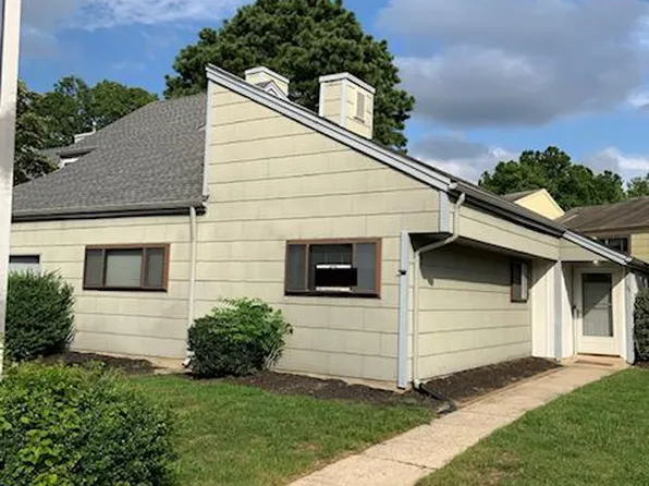 37 Chiswick Dr, Lindenwold, NJ 08021