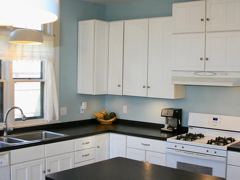 1601 Dupont Ave N #1 — Photo 9