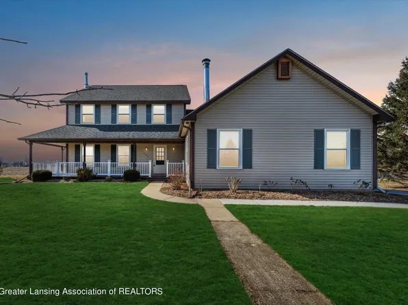 289 N Searls Rd, Webberville, MI 48892