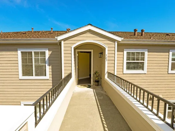 852 Diablo Avenue #303, Novato, CA 94947