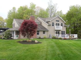 63 Barnegat Rd, Hewitt, NJ 07421