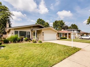 2834 Sunnyside Ave, Westchester, IL 60154