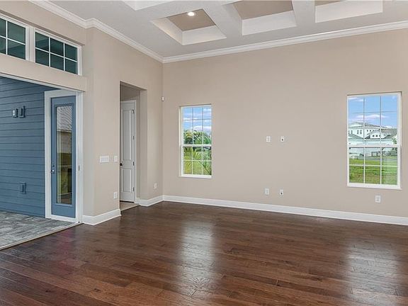 4th image of 5302 Fishersound Ln