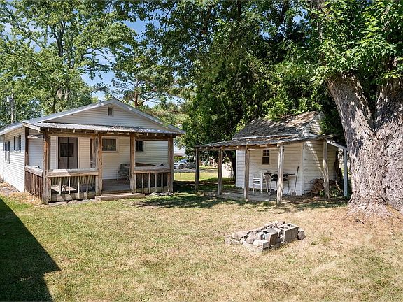 3rd image of 33 Campano Drive