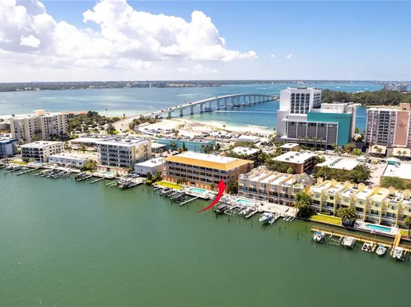 692 Bayway Blvd APT 301, Clearwater, FL 33767