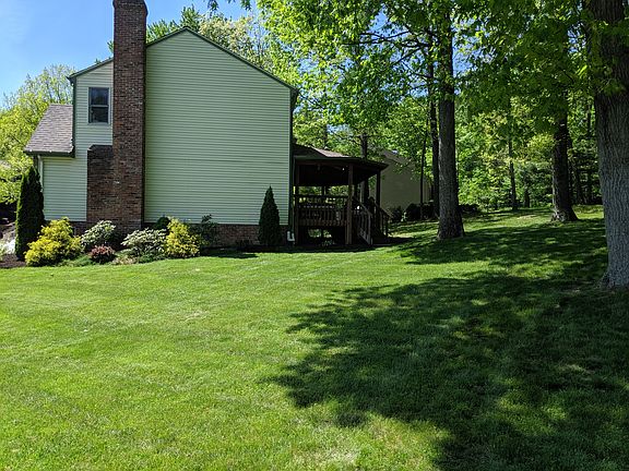 3rd image of 500 Sheffield Ct