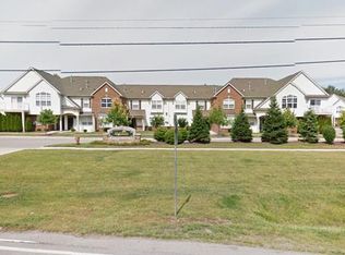 28972 Whitby Dr #2, Romulus, MI 48174