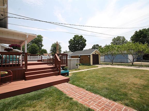 5th image of 502 E Lorena Ave