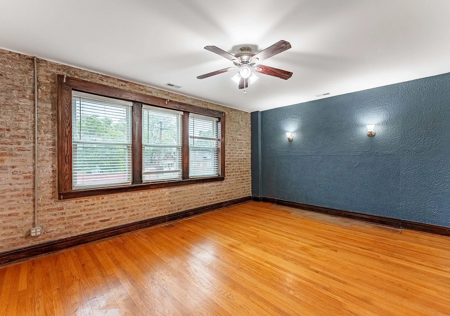 2 bed, 750 sqft, $1,650 — Photo 3