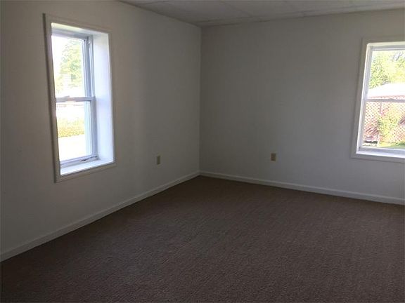5th image of 311 S Main St