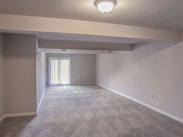 4129 Nantucket Dr — Photo 49