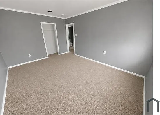 4958 Maplewood St — Photo 13