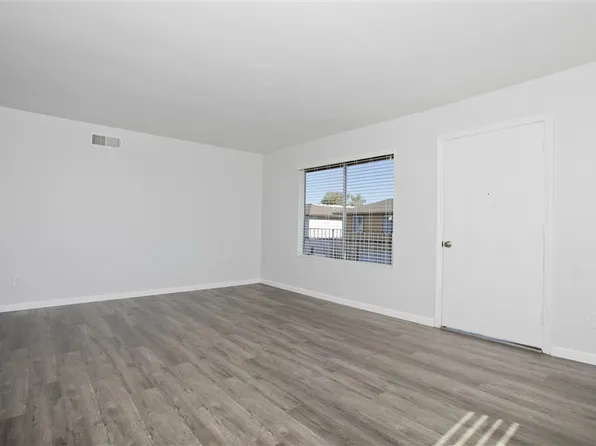 302 Graves Ct, El Cajon, CA 92021