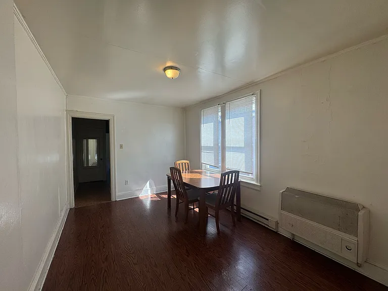 802 Wayne Ave #2 — Photo 6