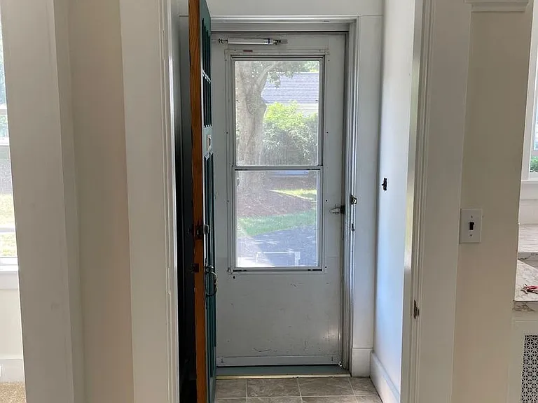 19 School St — Photo 4