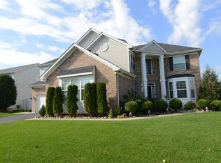 1970 Blue Heron Cir, Bartlett, IL 60103