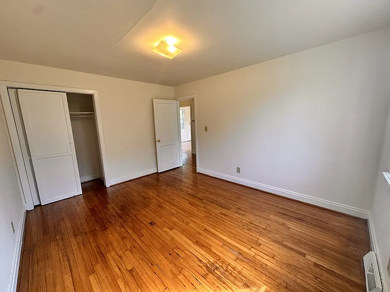 458 Elmhurst Rd — Photo 10