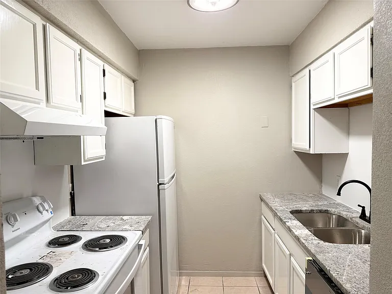 7926 Mullen Dr #22 — Photo 1