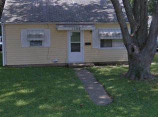 1306 Sunset Dr, Champaign, IL