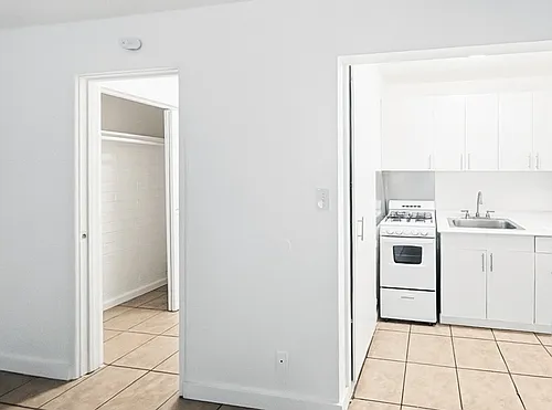 2417 E Campbell Ave #5A Photo 1