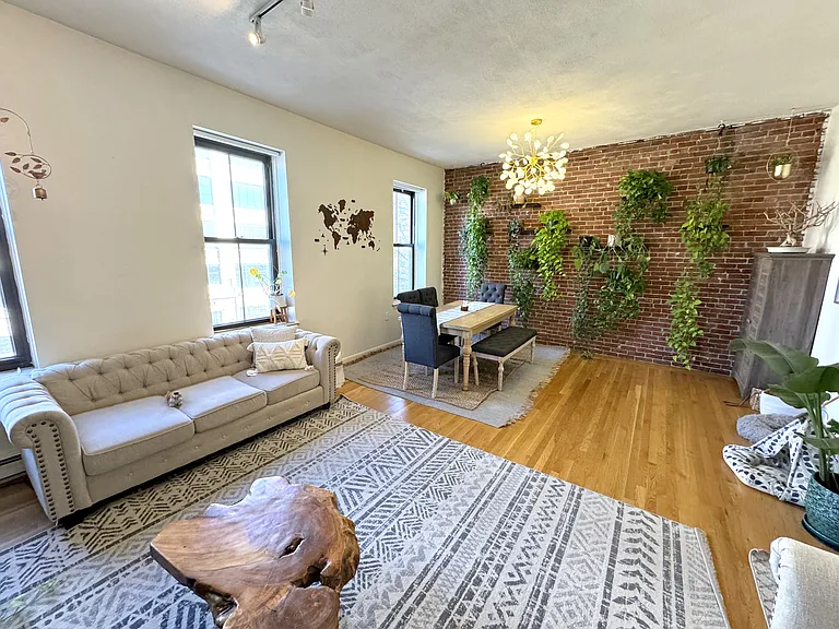 84 Berkeley St #3 — Photo 2