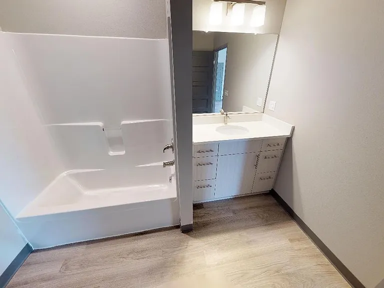 3315 Aurora Ave — Photo 7