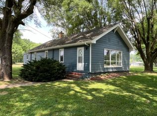 5561 Old Paris Rd, West Terre Haute, IN 47885