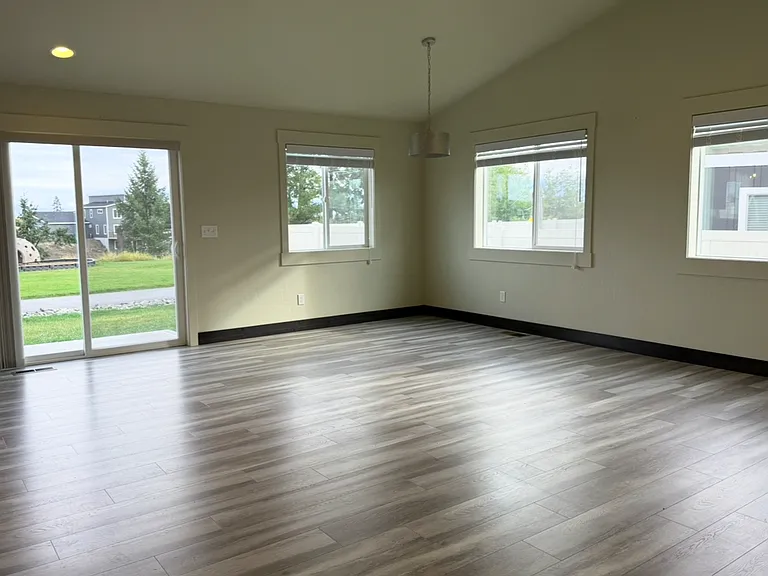 995 N Camas Ln — Photo 7