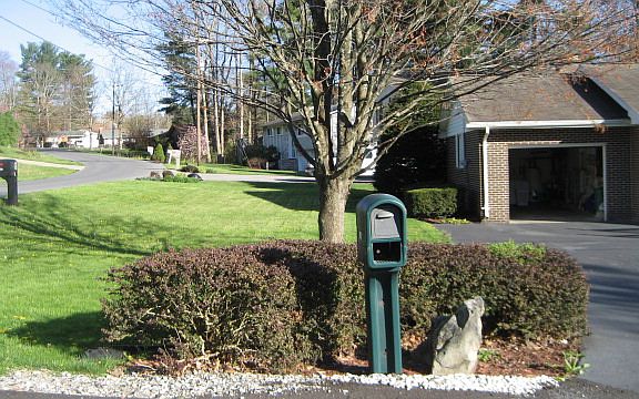 3rd image of 101 Brookwood Ln
