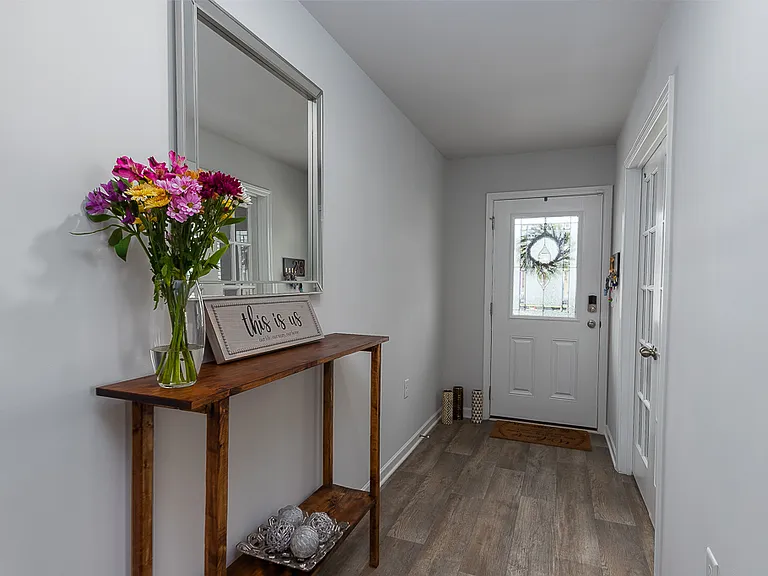 416 Isabelle St — Photo 13