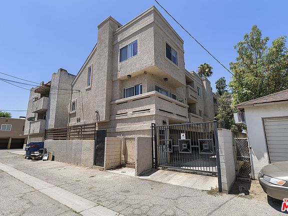 5th image of 6440 Balboa Blvd