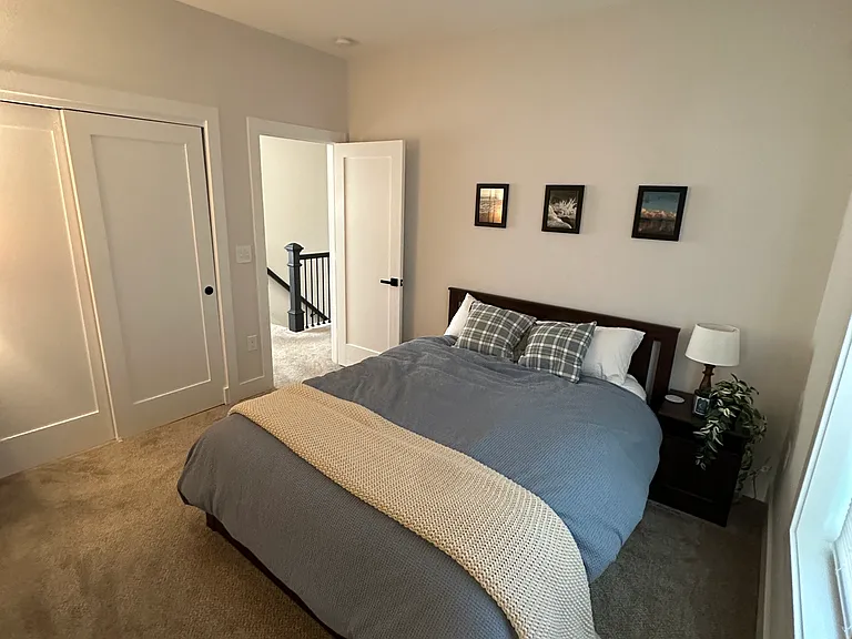 157 N Powell Ave — Photo 31
