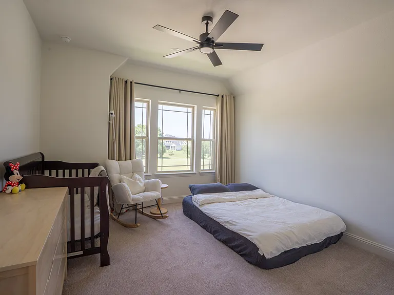 4370 Lavina Ln — Photo 24