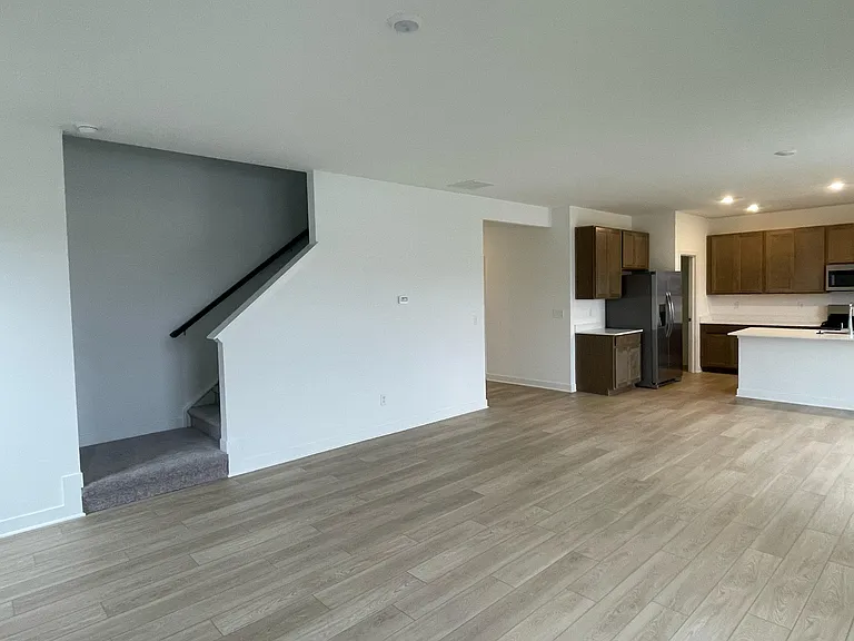 10814 Gates Creek Dr — Photo 4