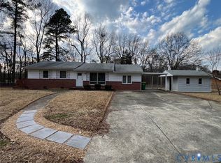112 S Colonial Dr, Hopewell, VA 23860