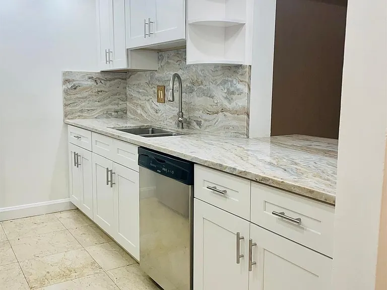 1101 River Reach Dr #215 — Photo 12