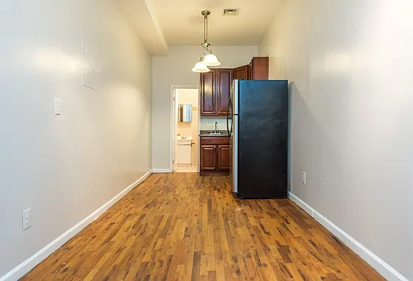 Rented by Nooklyn NYC LLC | media 8