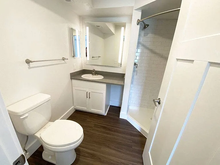 Green Ridge Apartments — Photo 32