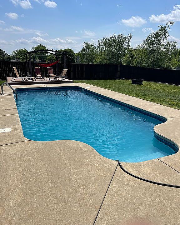2nd image of 1027 Coral Dr
