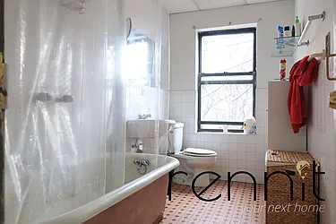 Rented by Rennit Inc.