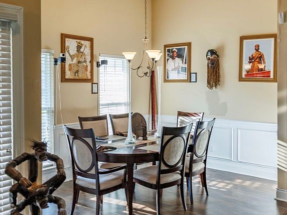2nd image of 219 Stonebrook Way