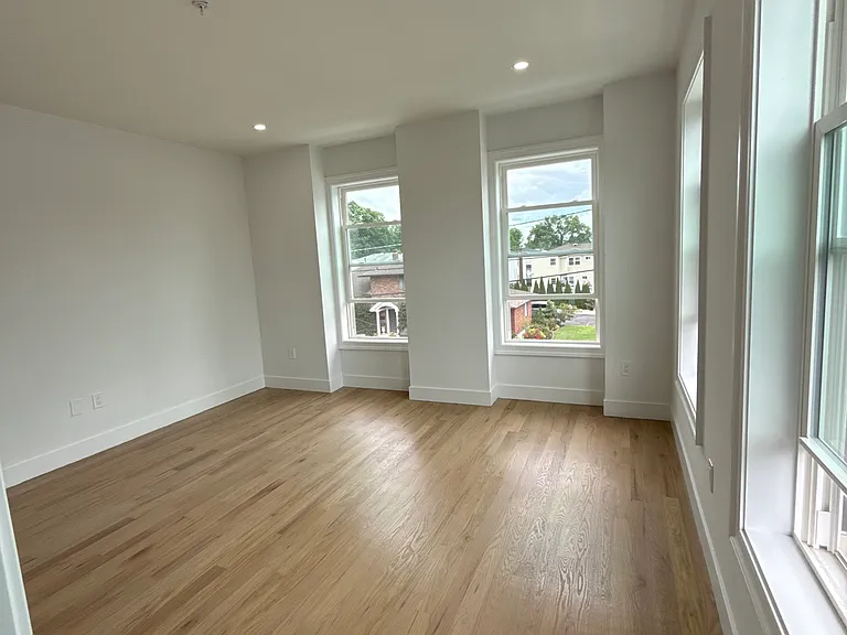 558 Rahway Ave #1 — Photo 8