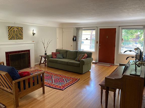 Living Room facing south