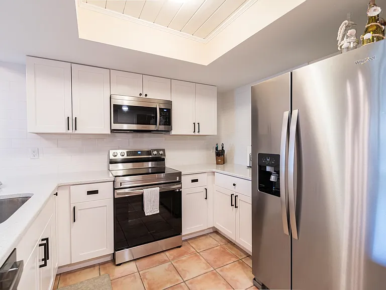 255 Woodland Ave #2 — Photo 10