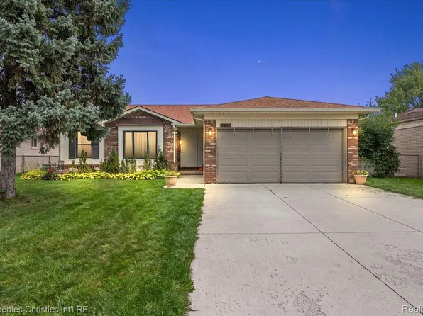 38364 Yonkers Dr, Sterling Heights, MI 48310