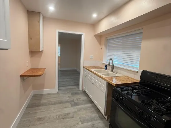 gro1821, 1821 N St APT C, Sacramento, CA 95811
